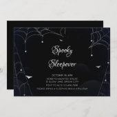 Spooky Sleepover Cobwebs Schwarzes Halloween Einladung (Vorne/Hinten)