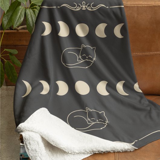 Spooky Snuggles Sherpadecke