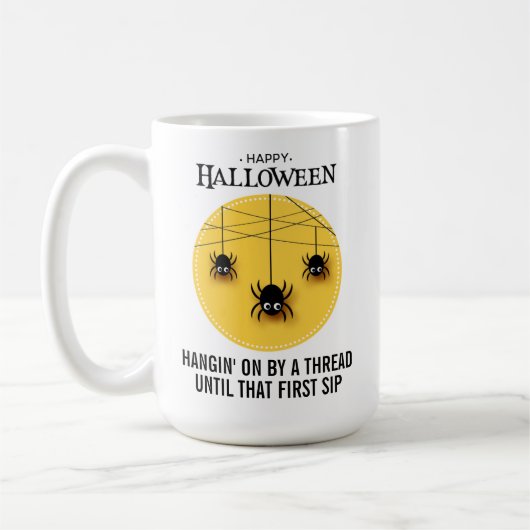 Spooky Spiders mit benutzerdefinierbarem WebHallow Kaffeetasse (Links)