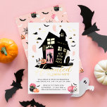 Spooky Spuk House Halloween-Party Custom Foto Folieneinladung<br><div class="desc">Spaß Halloween Thema Partei Gold-Folie Einladung. In unserem Design finden Sie ein Sporthaus mit einer Türe mit einem Foto-Platzhalter, um Ihr eigenes Halloween-Foto zu zeigen. Fliegende schwarze Fledermäuse und pinkfarbene, spukhafte Geister verstärken das Halloween-Thema weiter. Der Sarg zeigte die Hausnummer mit Datum und Uhrzeit im Haus an. Diese Einladung zu...</div>