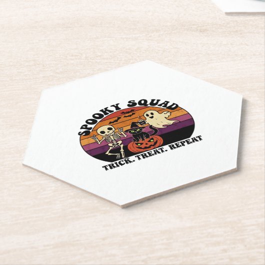 Spooky Squad Retro Halloween Design (Black Text) � Untersetzer (angewinkelt)