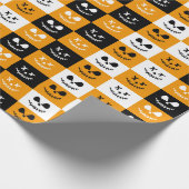 Spooky Stitch Face | Black Orange White Halloween Geschenkpapier (Ecke)