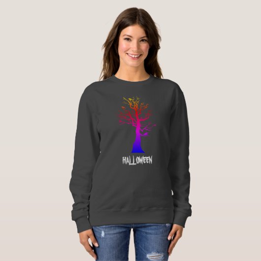 "Spooky Sweater Style: Halloween Tree Chic" Sweatshirt (Vorne ganz)