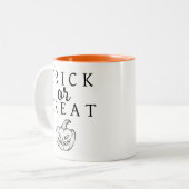 Spooky Trick oder Jack-o'-Laterne Halloween behand Zweifarbige Tasse (Vorderseite Links)