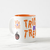 Spooky Trick oder Jack-o'-Laterne Halloween behand Zweifarbige Tasse (Vorderseite Links)