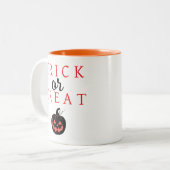 Spooky Trick oder Jack-o'-Laterne Halloween behand Zweifarbige Tasse (Vorderseite Links)