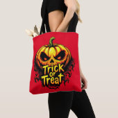 Spooky "Trick or Treat" Pumpkin Halloween Art Tasche (Von Nahem)