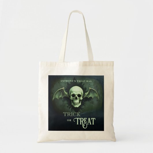 Spooky Trick or Treat Skull with Bat Wings Tragetasche (Vorne)