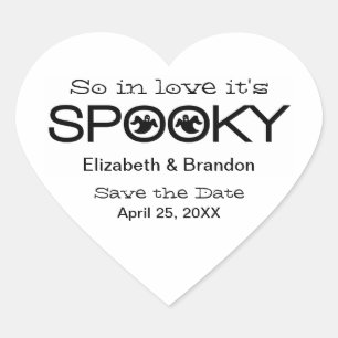 Spooky Typografie Halloween Save the Date Stickers