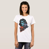 Spooky Vampire and Monster Skulls Halloween Design T-Shirt (Vorne ganz)