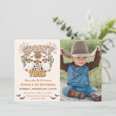 Spooky Vibes 1. Geburtstag Western Party Foto Einladung (Stehend Vorderseite)