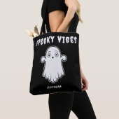 Spooky Vibes Ghost mit Individuelle Name Schwarz-w Tasche (Von Nahem)