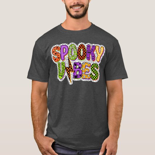 Spooky Vibes Halloween Familie T-Shirt (Vorderseite)