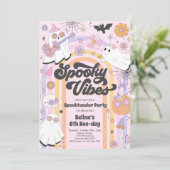 Spooky Vibes Halloween Niedlich Groovy Ghost Gebur Einladung (Stehend Vorderseite)
