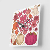 Spooky Vibes — Halloween Quadratische Wanduhr (Winkel)