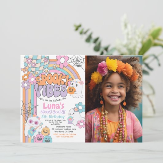 Spooky Vibes Hippie Halloween ANY AGE Einladung (Stehend Vorderseite)