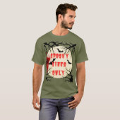 Spooky Vibes nur Halloween-Bat und Blut-Spritzer T-Shirt (Vorne ganz)