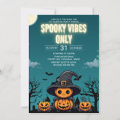 Spooky Vibes Only Halloween Party – Cute Pumpkin Einladung (Vorderseite)
