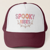 Spooky Vibes Truckerkappe (Vorderseite)