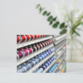 Spools der Nähthese Postkarte (Stehend Vorderseite)