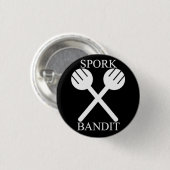 Spork Bandit in der Dunkelheit Button (Vorne & Hinten)