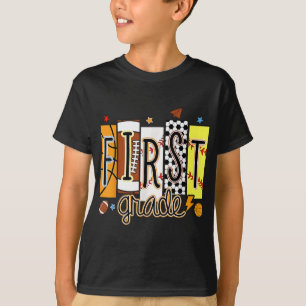 Sportige Vintage-Erstklass-Outfits für Jungen zum T-Shirt