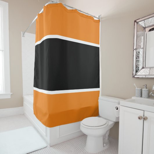 Sportliche, breite Schwarz-weiße Streifen auf hell Duschvorhang (Beispiel)