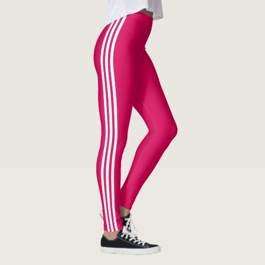 Sportliche Leggings mit farblich angepassten Strei (Rechts)