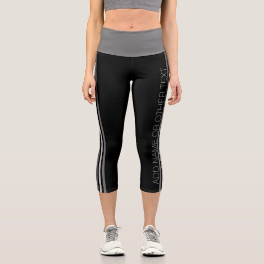 Sportliche Streifen mit modernem Text - Grau Schwa Capri Leggings (Vorderseite)