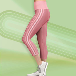 Sportliche Streifen mit modernem Text - Rose Rosa Capri Leggings