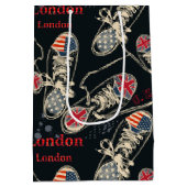 Sports Boots Fashion Pattern  Mittlere Geschenktüte (Rückseite)