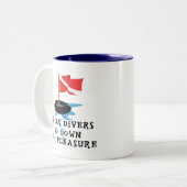 Sporttaucher streben unten Vergnügen an Zweifarbige Tasse (Vorderseite Links)