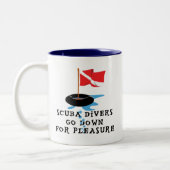 Sporttaucher streben unten Vergnügen an Zweifarbige Tasse (Links)