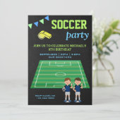 Sportthema Boys Fußball Geburtstagsparty Einladung (Stehend Vorderseite)
