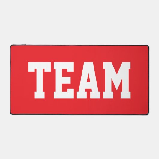 Sporty Fun Big Bold TEAM White Text On Bright Red Schreibtischunterlage (Vorderseite)