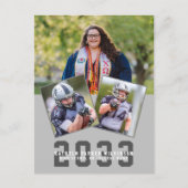 Sporty Girl Modern Bold Script 3 Foto Abschluss Einladungspostkarte (Vorderseite)