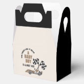 Sporty Race Car Boy Babydusche Geschenkschachtel (Geöffnet)