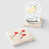 Sporty Three Red Darts Stone Untersetzer (Seitenansicht)