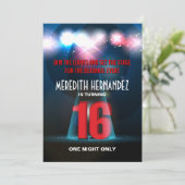 Spotlight Star Red Sweet 16 Einladung (Stehend Vorderseite)