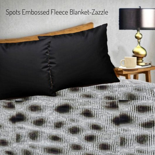 Spots Embossed Fleecedecke
