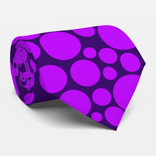Spotty - Lila auf dunklem Violett (330066) Krawatte (Gerollt)