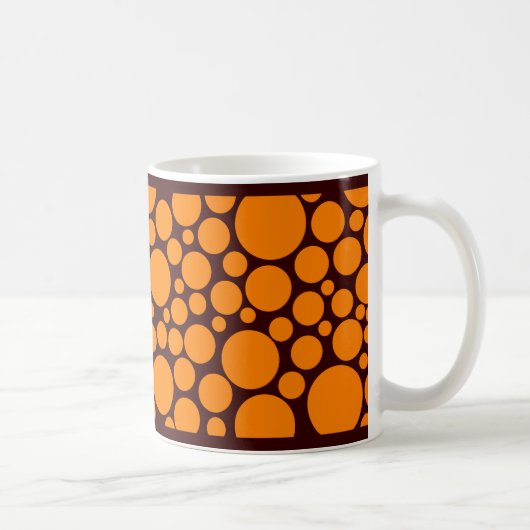 Spotty Orange on Dark Brown Kaffeetasse (Rechts)