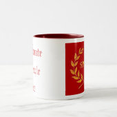 SPQR, der Senat und Leute von Rom Zweifarbige Tasse (Mittel)