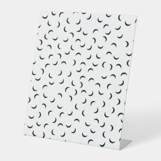 Sprache, Carbon Gray Pedestal Sockelschild (Vorderseite)