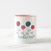 Spread Joy Zweifarbige Tasse (Mittel)