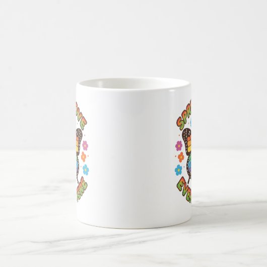 Spread Love Everywhere – Rainbow Butterfly Quote – Kaffeetasse (Mittel)