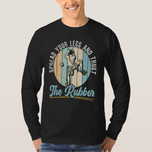 Spreize deine Beine und vertraue dem Gummi-Kletter T-Shirt