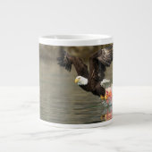 Sprengladender Adler Jumbo-Tasse (Vorderseite)