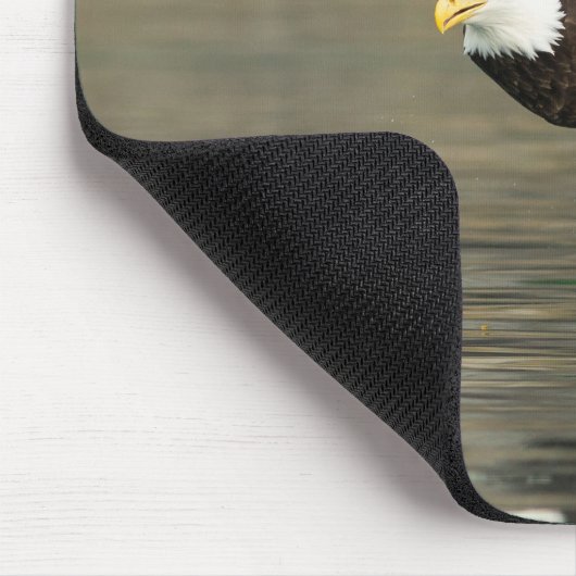 Sprengladender Adler Mousepad (Ecke)