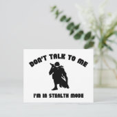 Sprich nicht mit mir, ich bin im Heimlichtmodus. Postkarte (Stehend Vorderseite)
